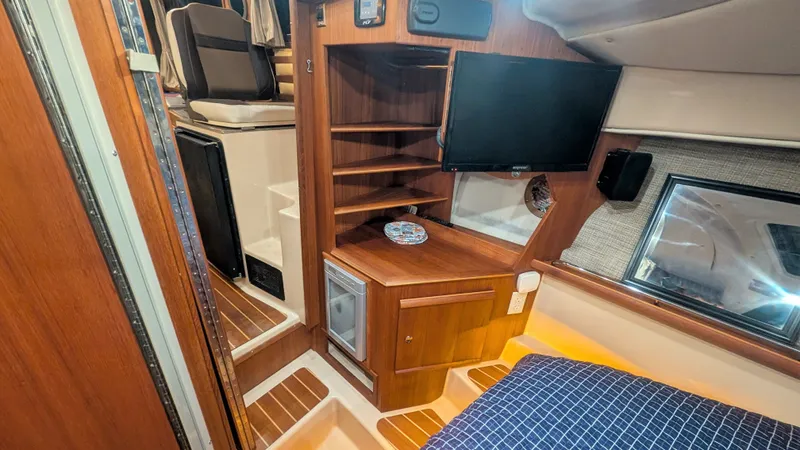 Slide: The Image of Ranger Tug R-29 S 2015 - 60