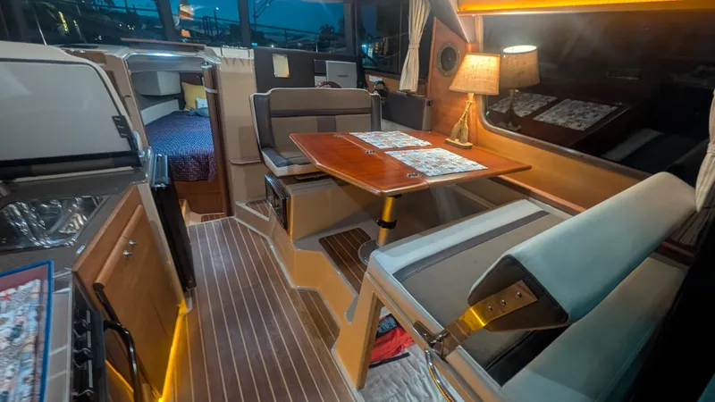 Slide: The Image of Ranger Tug R-29 S LE 2015 - 40