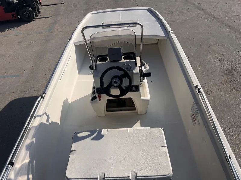 Slide: The Image of Mako Pro Skiff 17 CC 2013 - 4