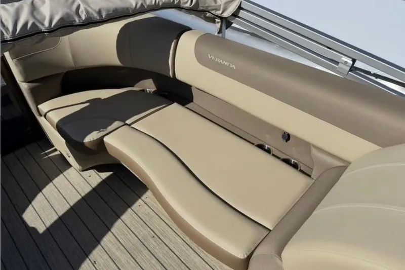 Slide: The Image of Luxurious seating on 2025 Veranda Relax VR 22 RC pontoon boat. - 9