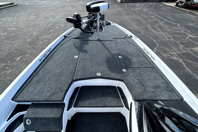 Slide: The Image of 2026 Skeeter ZXE20 boat deck with sleek design and advanced features. - 8