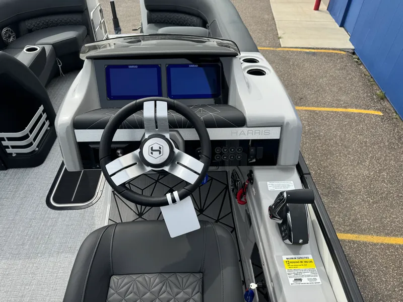 Slide: The Image of Harris 230 Grand Mariner 2026 - 34