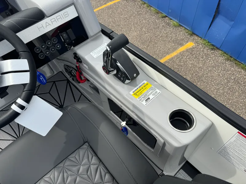 Slide: The Image of Harris 230 Grand Mariner 2026 - 35