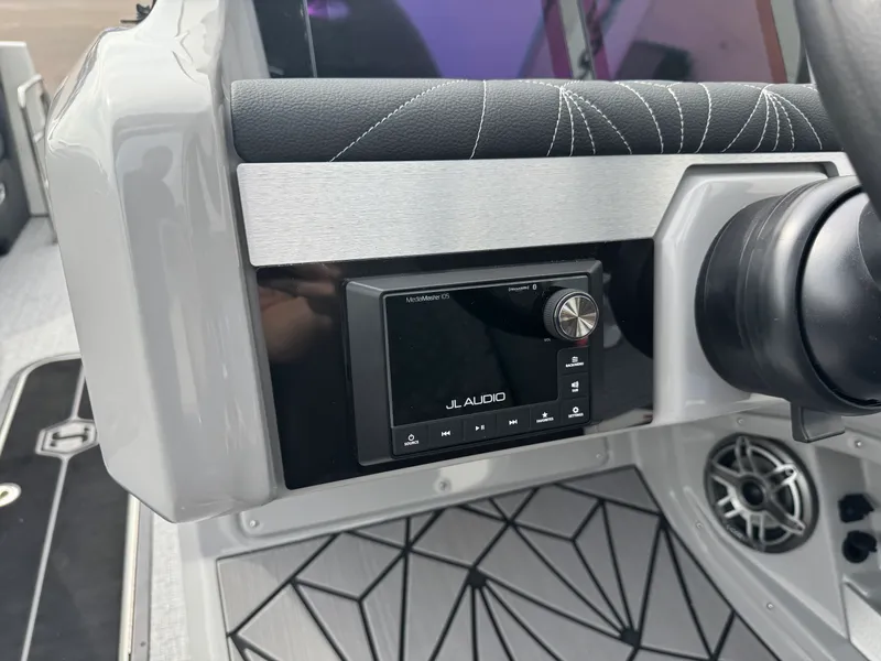 Slide: The Image of Harris 230 Grand Mariner 2026 - 37