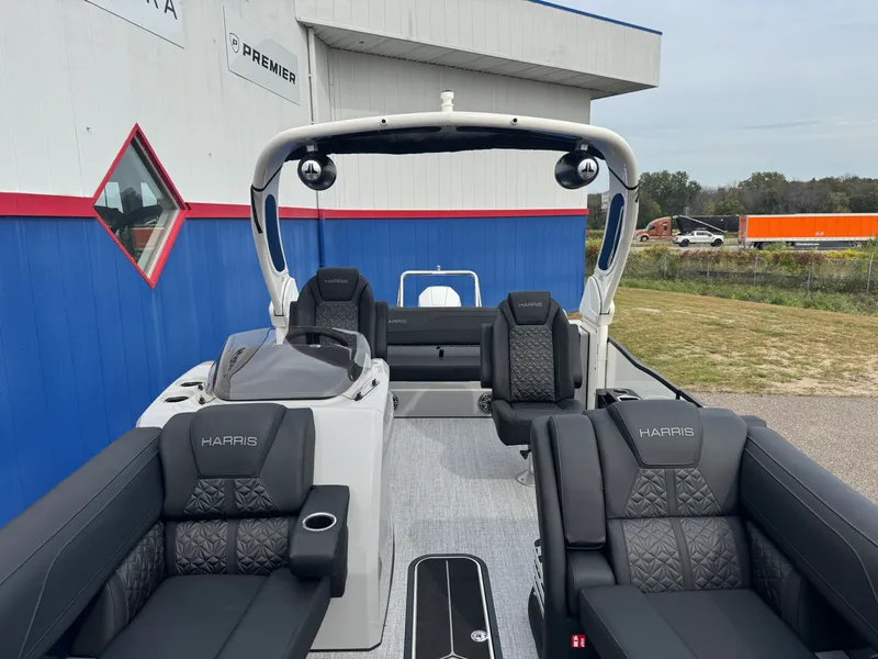 Slide: The Image of Harris 230 Grand Mariner 2026 - 55