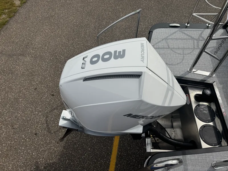 Slide: The Image of Harris 230 Grand Mariner 2026 - 8