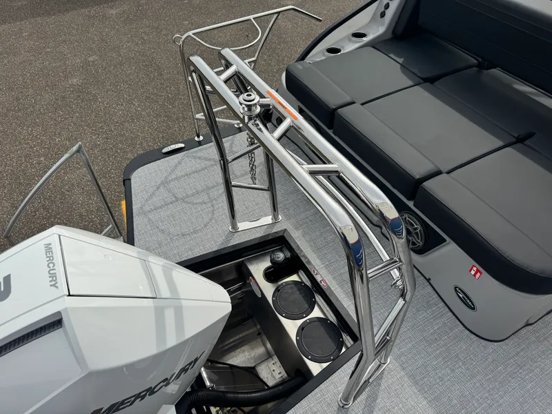 Slide: The Image of Harris 230 Grand Mariner 2026 - 9