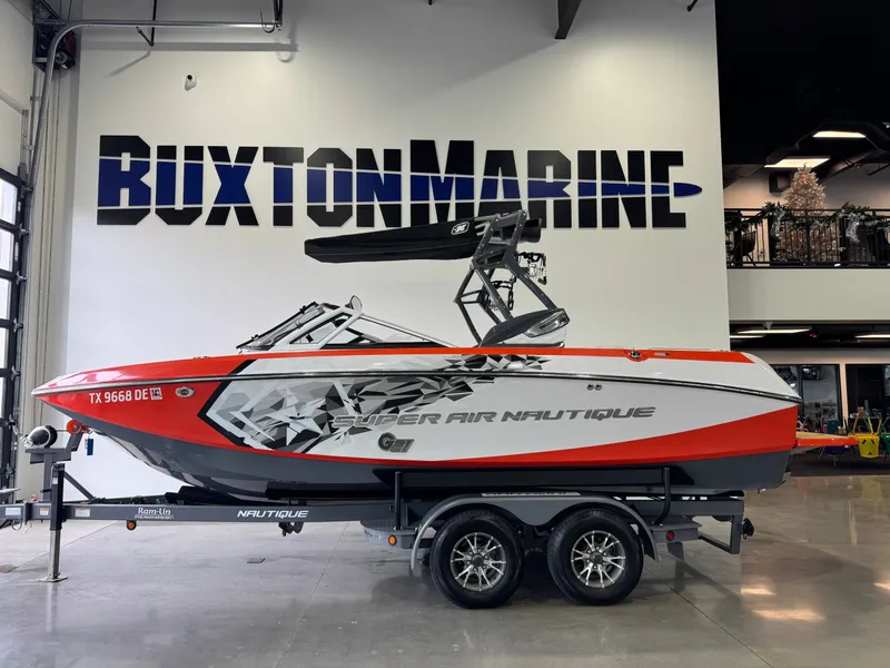 Slide: The Image of Nautique Super Air Nautique G21 2014 - 4