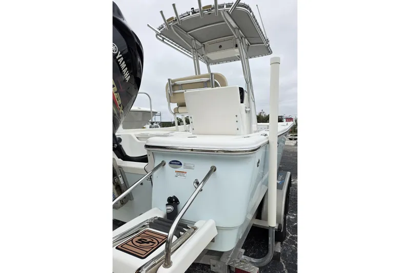 Slide: The Image of 2016 Sea Fox 22XTR Viper boat with Yamaha engine, featuring a sleek design and sturdy build. - 22