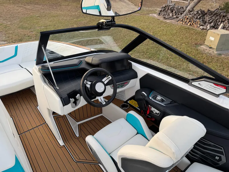 Slide: The Image of Nautique Super Air Nautique G23 2022 - 8