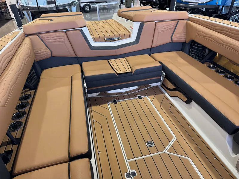 Slide: The Image of Nautique Super Air Nautique G25 2025 - 15