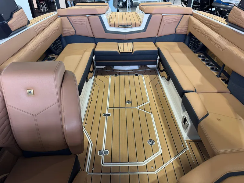 Slide: The Image of Nautique Super Air Nautique G25 2025 - 21