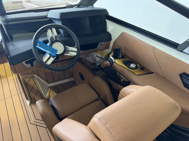 Slide: The Image of Nautique Super Air Nautique G25 2025 - 24