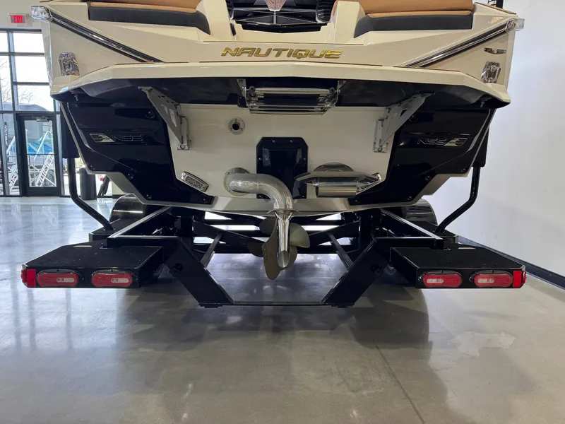 Slide: The Image of Nautique Super Air Nautique G25 2025 - 6