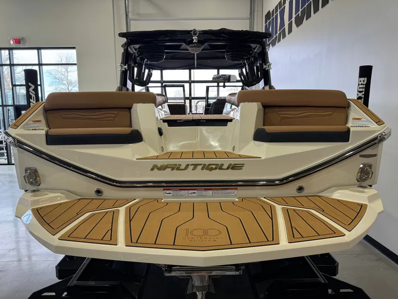 Slide: The Image of Nautique Super Air Nautique G25 2025 - 7