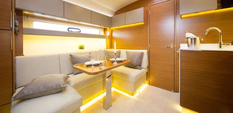 Slide: The Image of Manufacturer Provided Image: Bavaria Sport 40 Coupe Saloon - 34