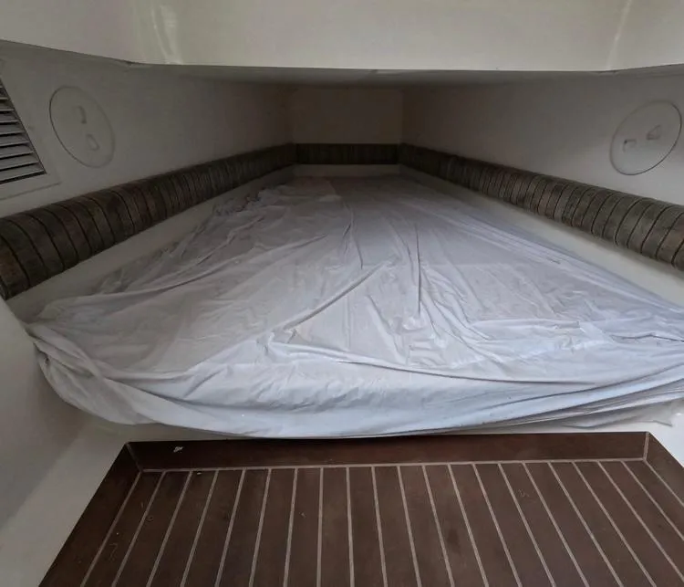 Slide: The Image of Regulator Marine 34 Center Console 2013 - 105