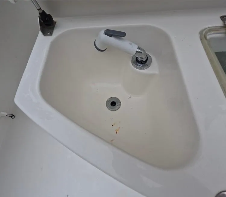 Slide: The Image of Regulator Marine 34 Center Console 2013 - 71