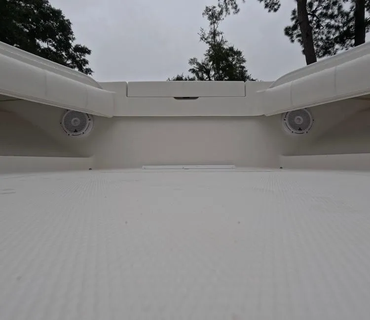 Slide: The Image of Regulator Marine 34 Center Console 2013 - 92