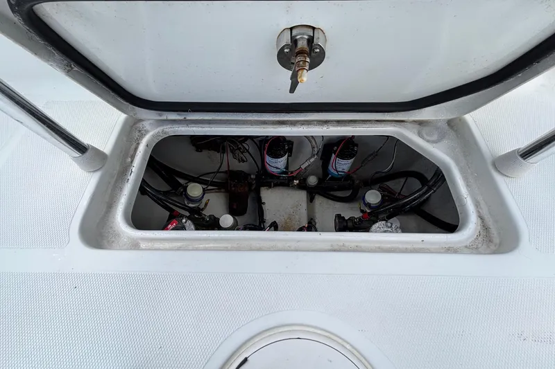 Slide: The Image of Sea Hunt Gamefish 30 Forward Seating 2018 - 121