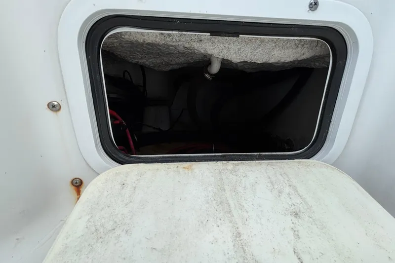 Slide: The Image of Hatch opening on 2018 Sea Hunt Gamefish 30 Forward Seating boat. - 127