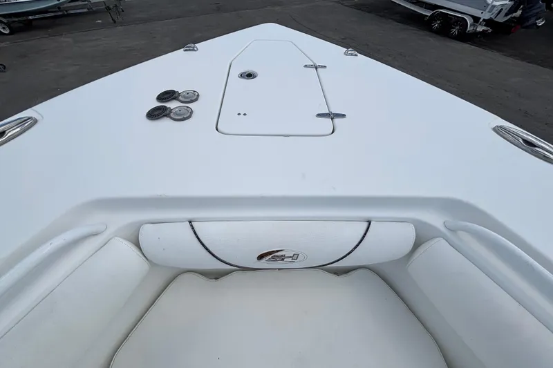 Slide: The Image of 2018 Sea Hunt Gamefish 30 Forward Seating, white deck view, sleek design. - 93