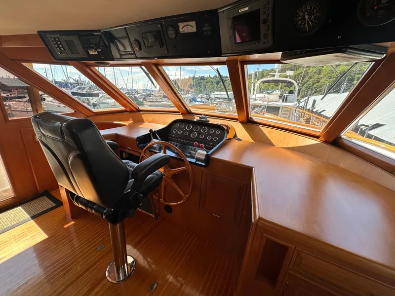 Slide: The Image of Ocean Alexander 60 Pilothouse 1985 - 58
