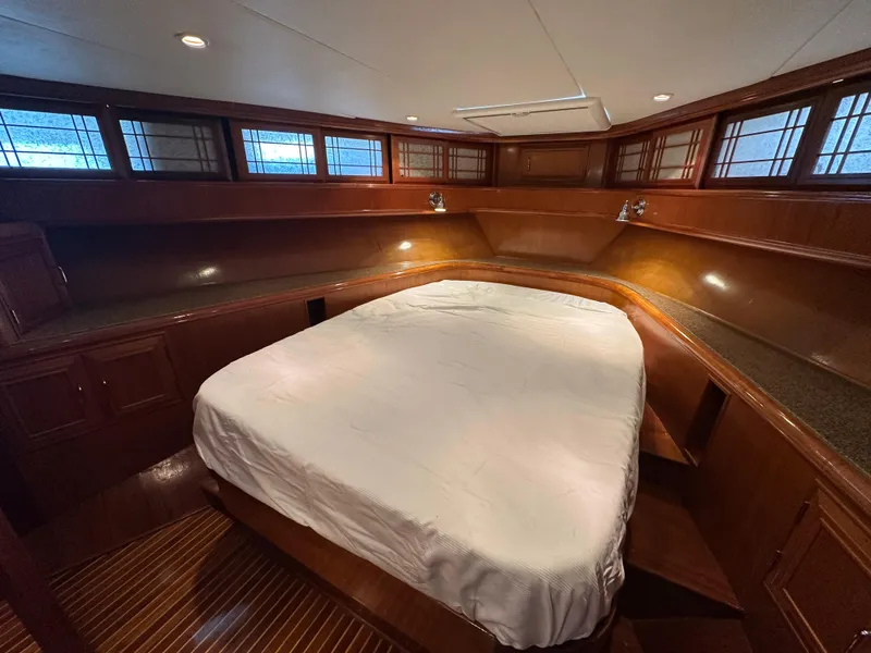 Slide: The Image of Ocean Alexander 60 Pilothouse 1985 - 73