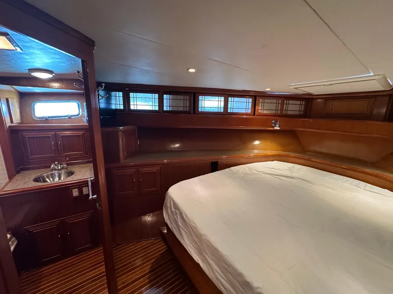 Slide: The Image of Ocean Alexander 60 Pilothouse 1985 - 74