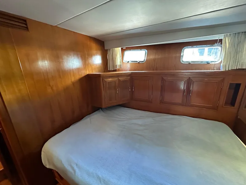 Slide: The Image of Ocean Alexander 60 Pilothouse 1985 - 77