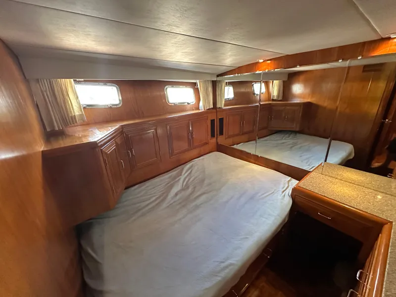 Slide: The Image of Ocean Alexander 60 Pilothouse 1985 - 85