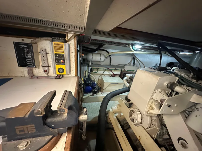Slide: The Image of Ocean Alexander 60 Pilothouse 1985 - 96
