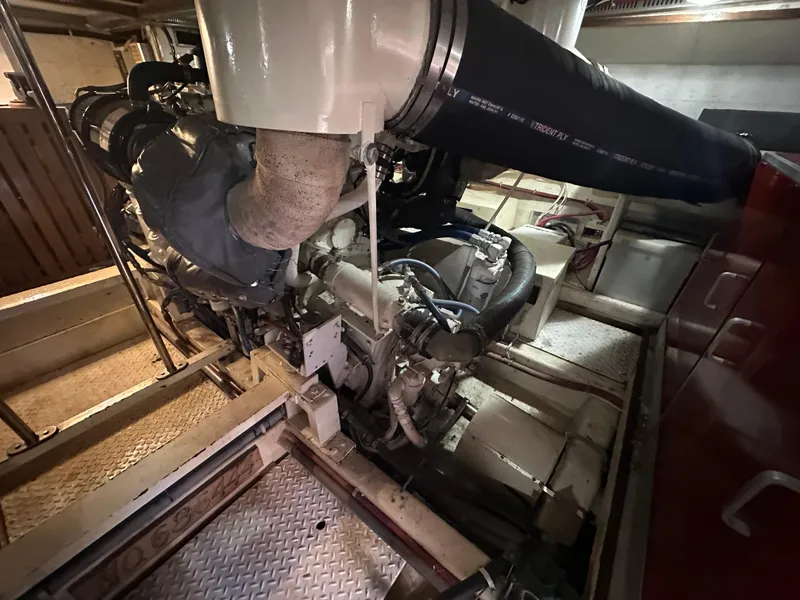 Slide: The Image of Ocean Alexander 60 Pilothouse 1985 - 97