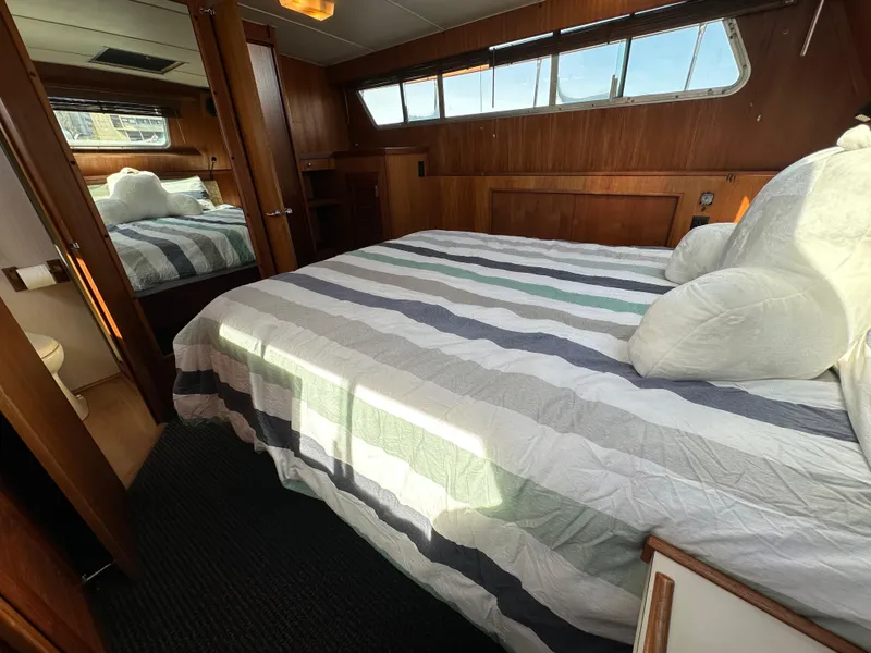 Slide: The Image of Tollycraft 43 Tri-Cabin Motor Yacht 1982 - 50