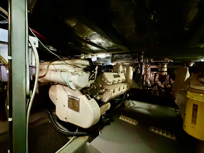 Slide: The Image of Tollycraft Tri Cabin 1982 - 60