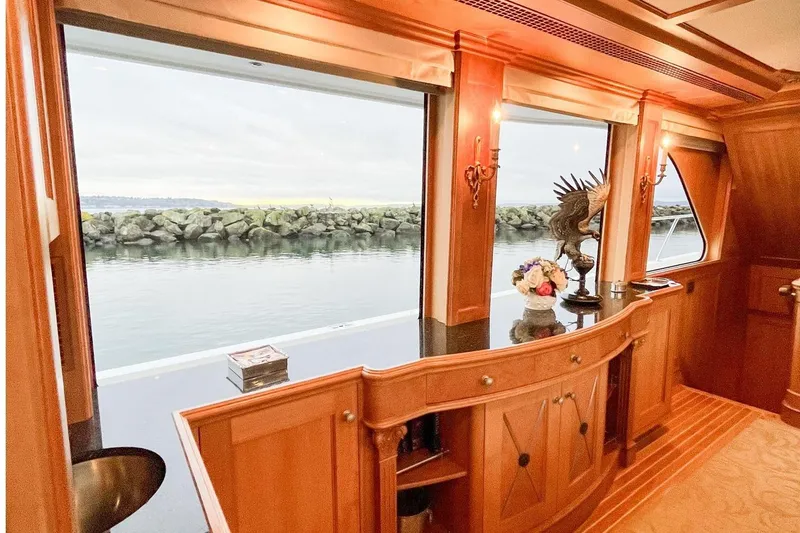 Slide: The Image of Banquet and storage with elegant wood finish and scenic views. - 8