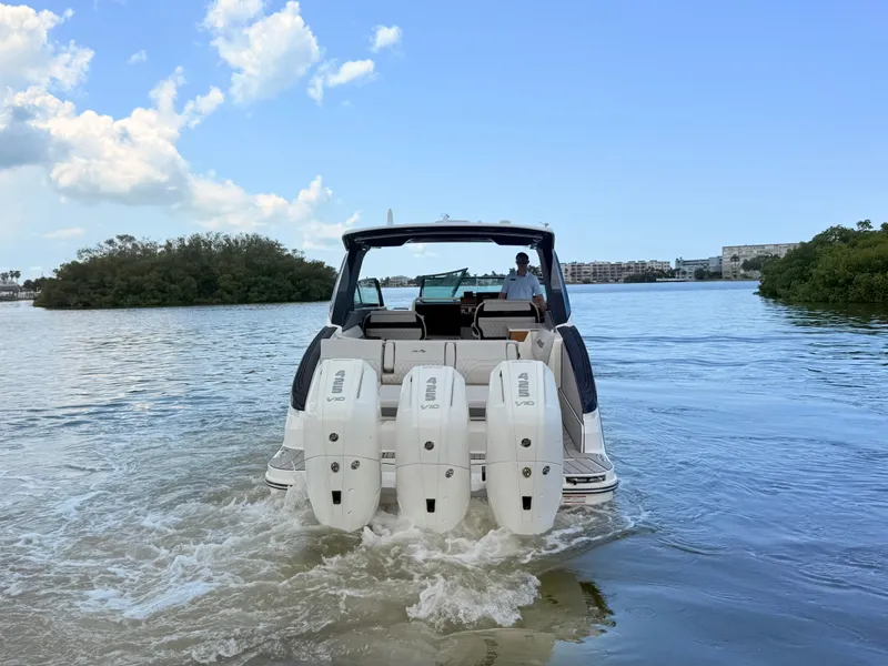 Slide: The Image of Sea Ray SLX 360 Outboard 2027 - 11