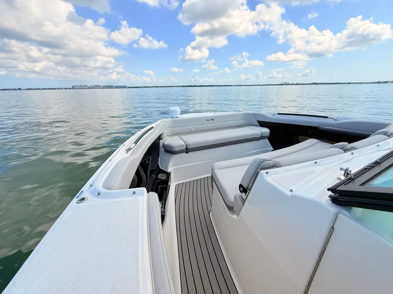 Slide: The Image of Sea Ray SLX 360 Outboard 2027 - 74