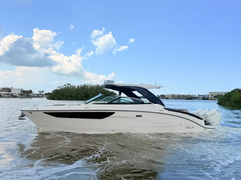 Slide: The Image of Sea Ray SLX 360 Outboard 2027 - 0