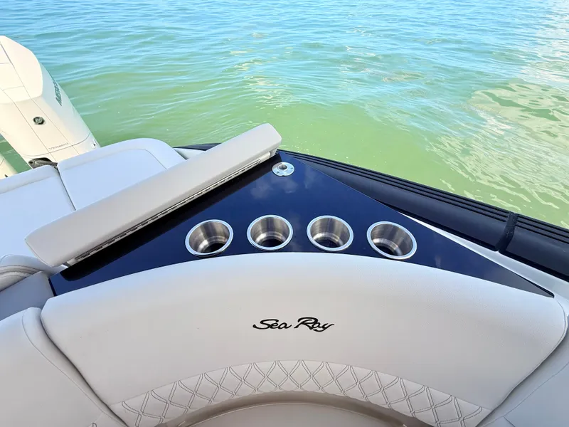 Slide: The Image of Sea Ray SLX 360 Outboard 2027 - 30