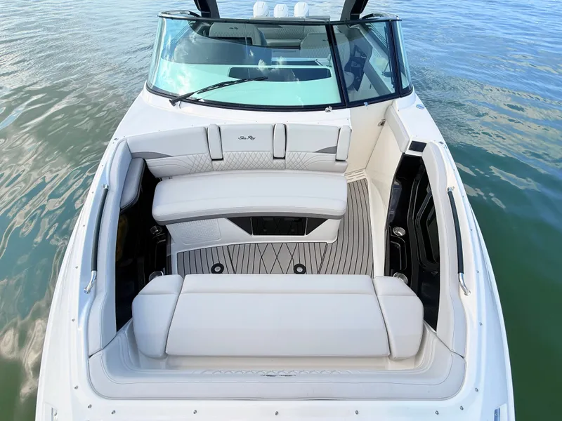 Slide: The Image of Sea Ray SLX 360 Outboard 2027 - 78