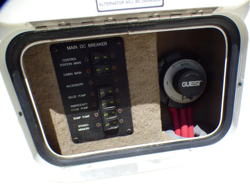 Slide: The Image of Main DC breaker panel on 2003 Sea Ray 260 Sundancer boat. - 44