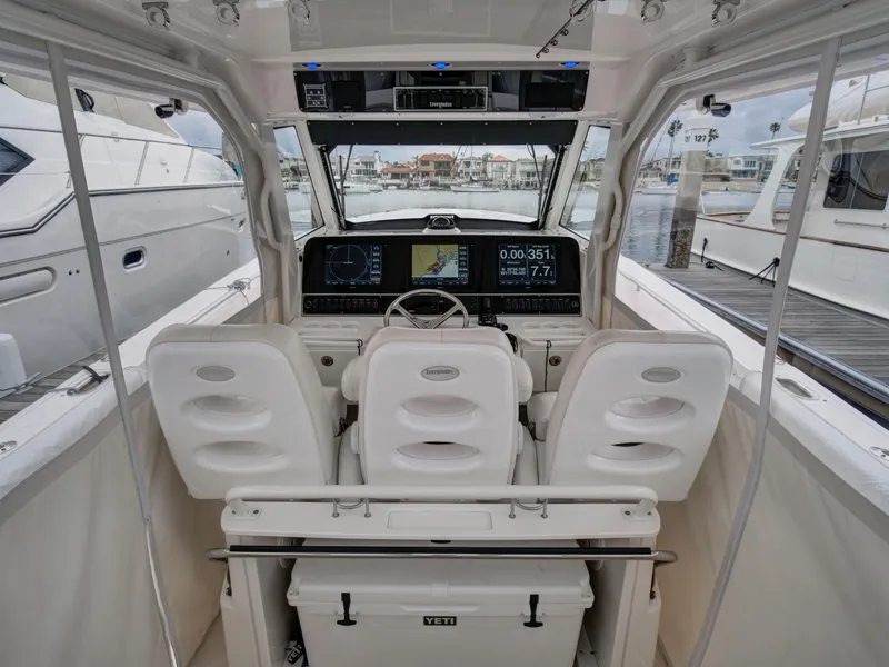 Slide: The Image of Interior view of 2015 Everglades 435 Center Console boat. - 9