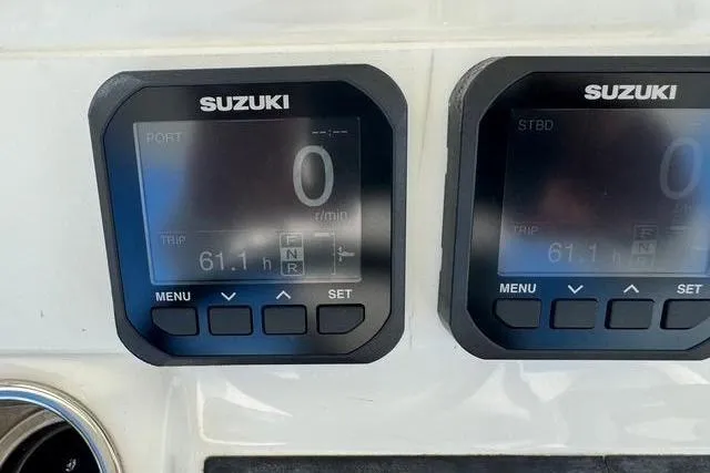 Slide: The Image of Suzuki engine displays on 2017 Regulator 25 boat. - 20