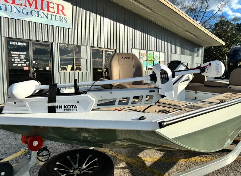 Slide: The Image of Avid 18SC Rogue 2026 - 14