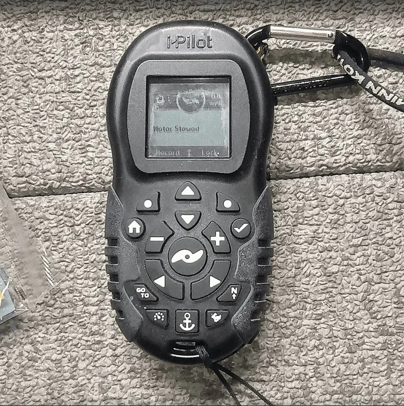 Slide: The Image of Alumacraft Classic 165 2019 - 12