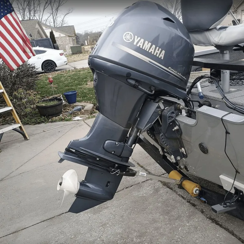 Slide: The Image of Alumacraft Classic 165 2019 - 26