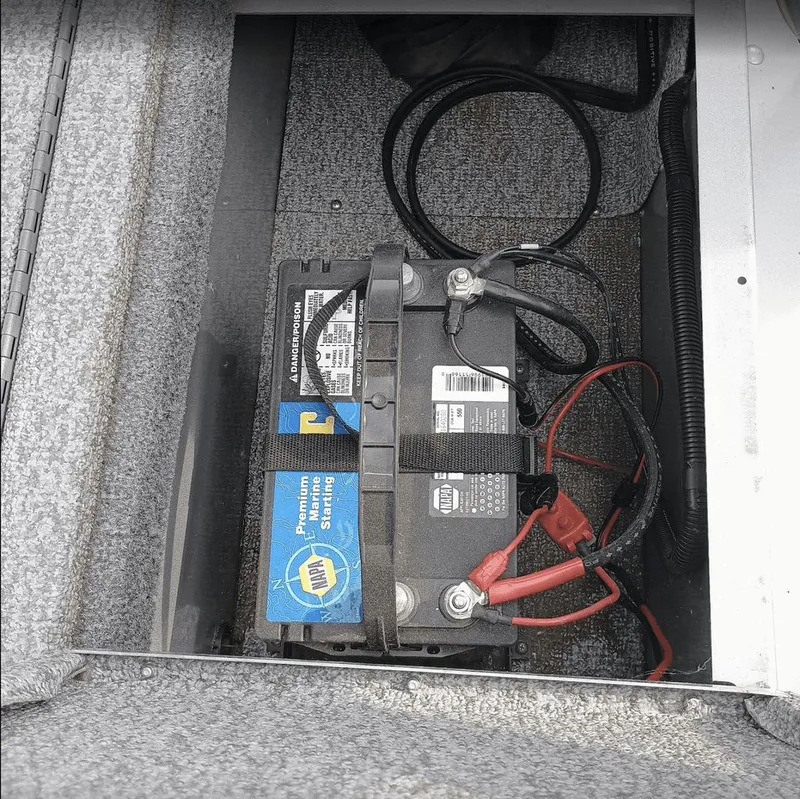 Slide: The Image of Alumacraft Classic 165 2019 - 30