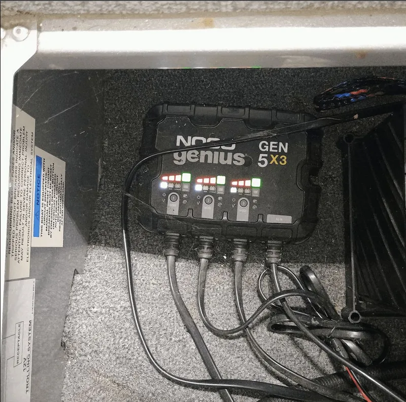 Slide: The Image of Alumacraft Classic 165 2019 - 31