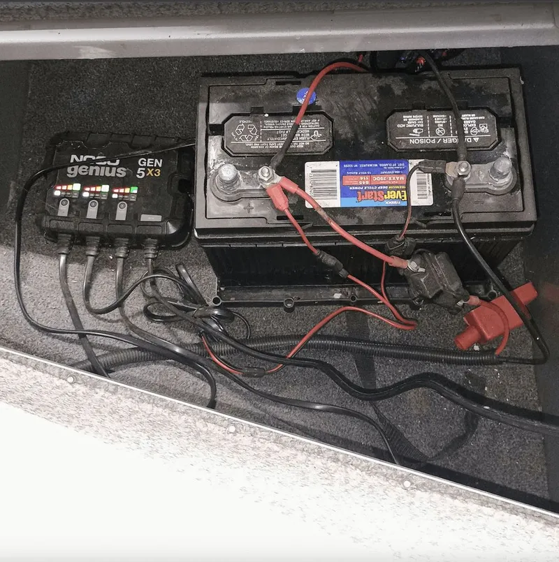 Slide: The Image of Alumacraft Classic 165 2019 - 32